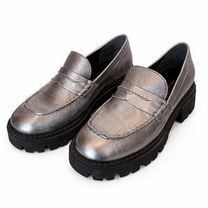 NWOB Free People Silver Metallic Loafers